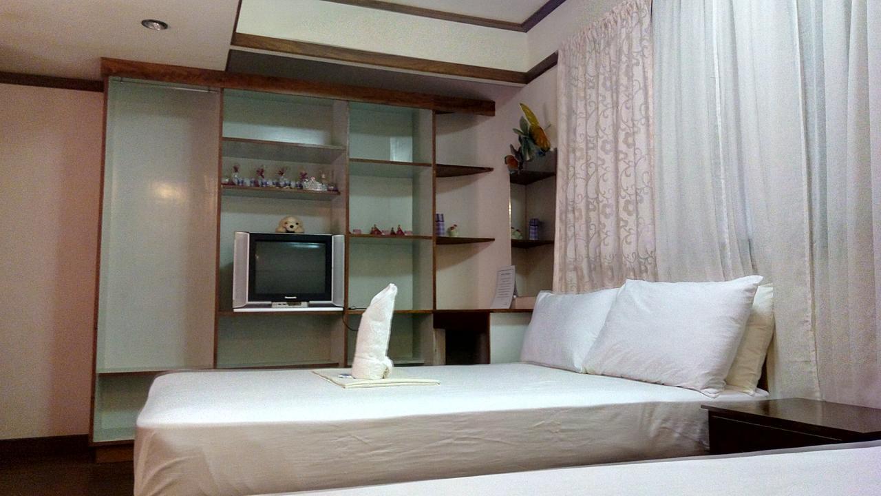 Peria Seafront Pensione Roxas  Kültér fotó
